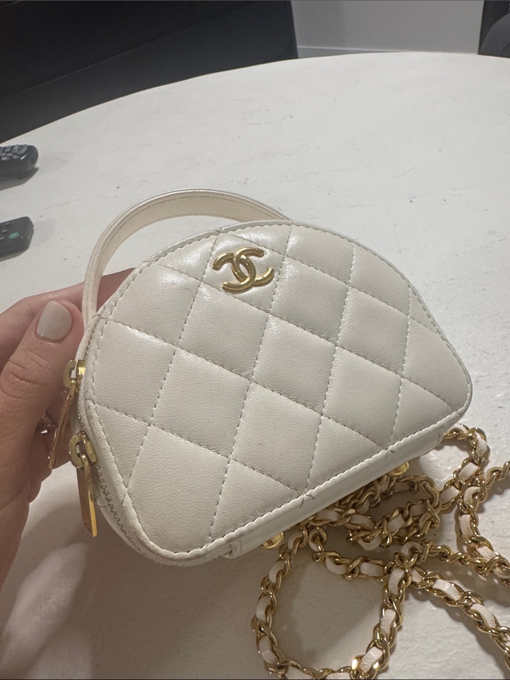 CHANEL White Quilted Mini Crossbody with Gold Chain - Picture 6 of 11